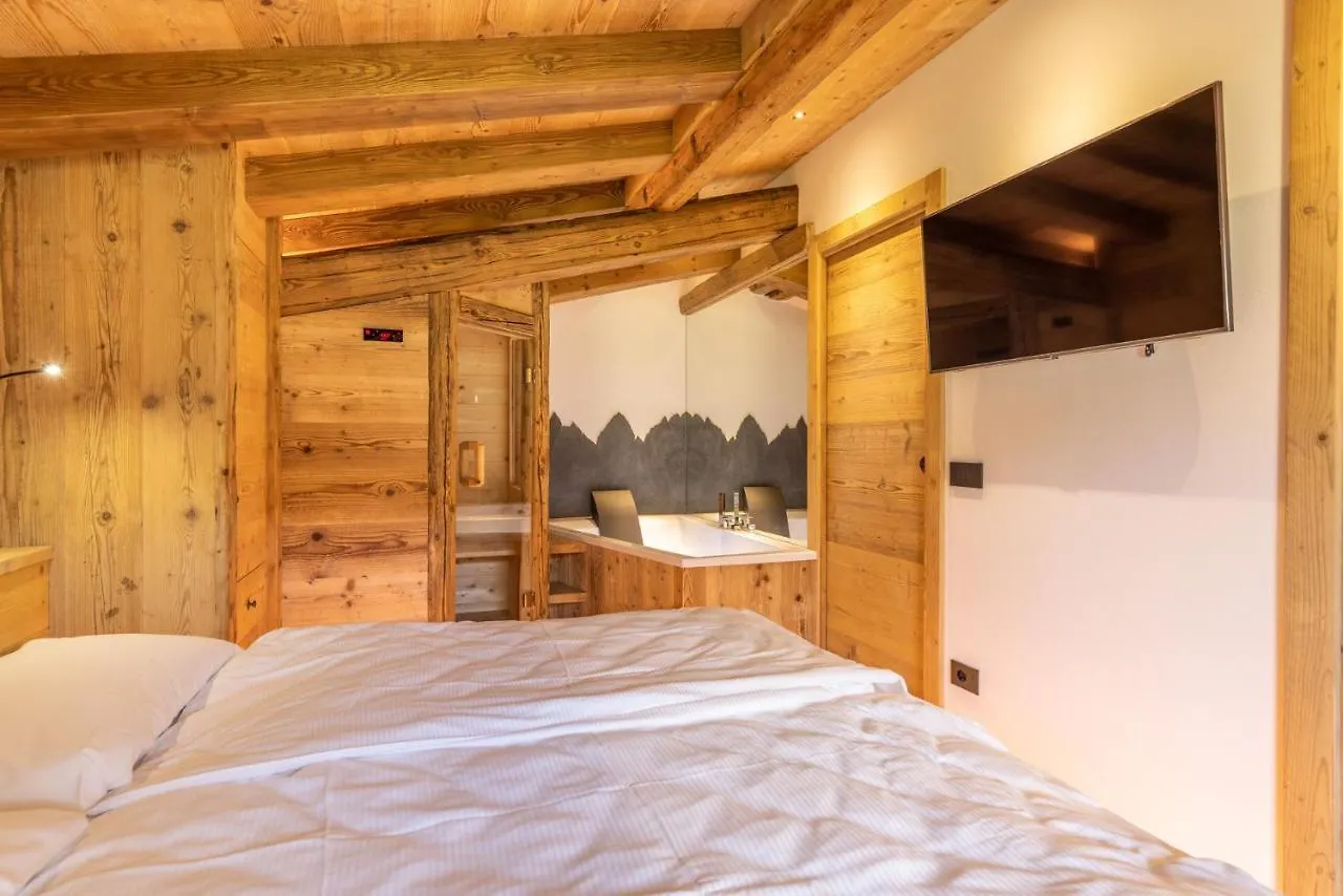 Apartment Lino Deluxe Suite Borca di Cadore Italy