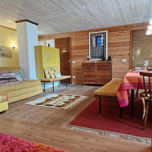 Villa Yvonne, Borca di Cadore